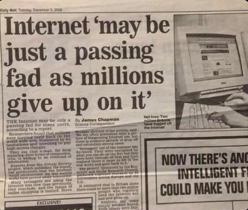 Un titular de periódico del 6 de diciembre de 2000 sugiere que Internet podría ser una moda pasajera